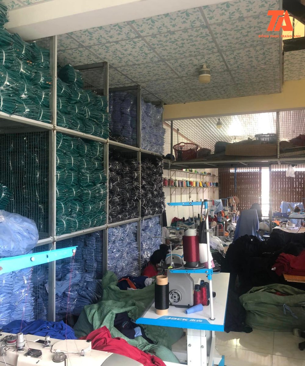 Nhấp chuột và kéo để di chuyển